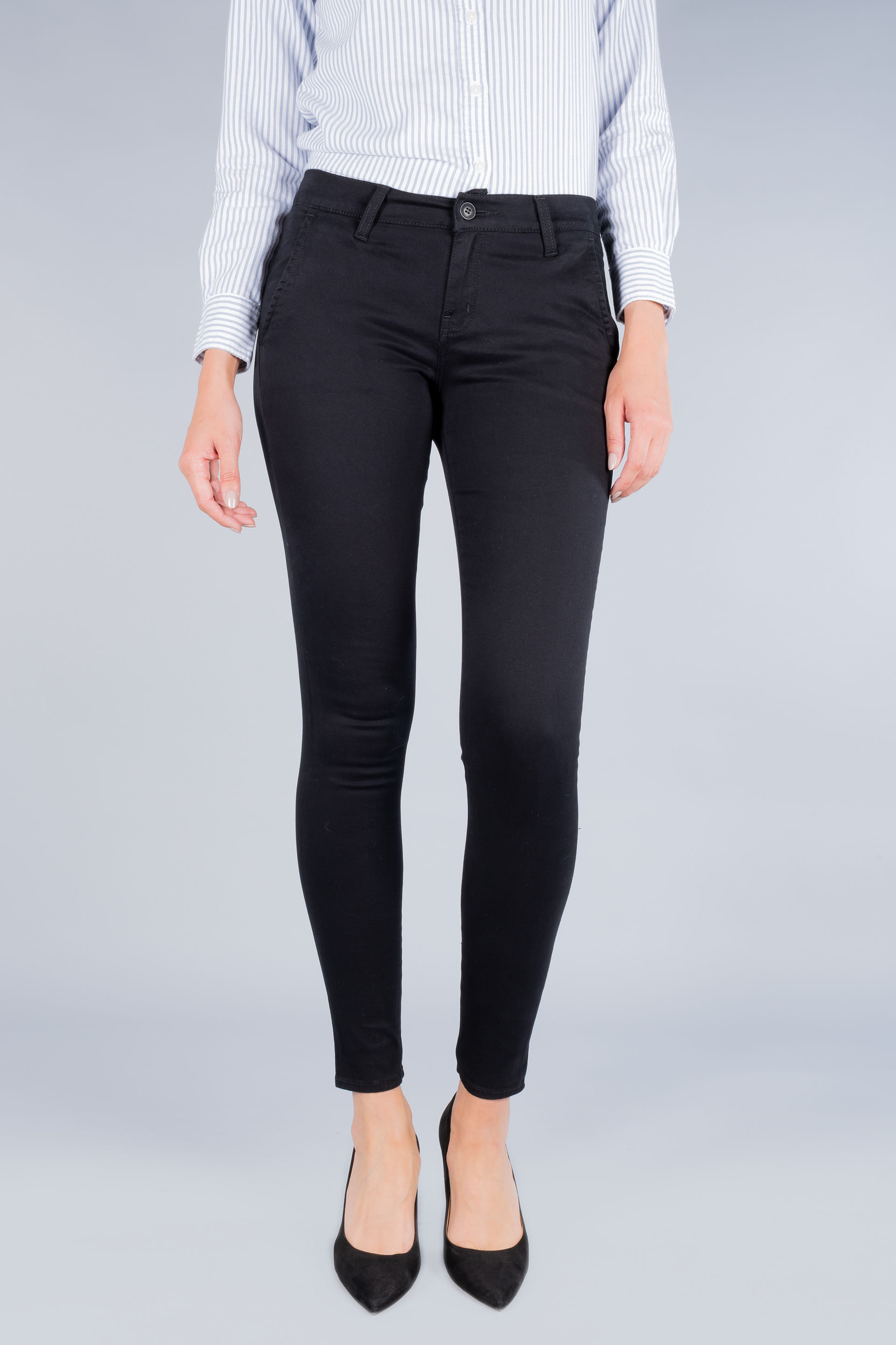 Los diseños en pantalones para mujer | Oggi Jeans