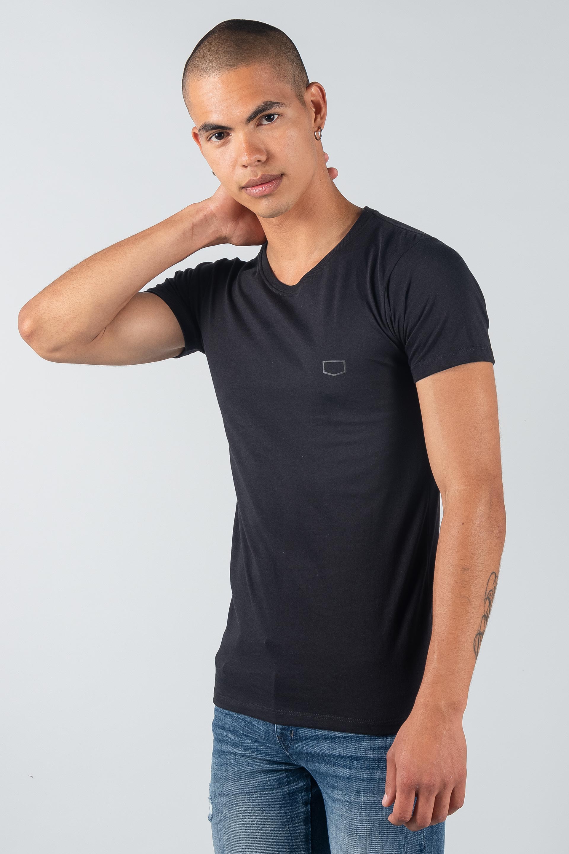 Playera 3 Piezas Skinny Oggi B sica para Hombre Negro