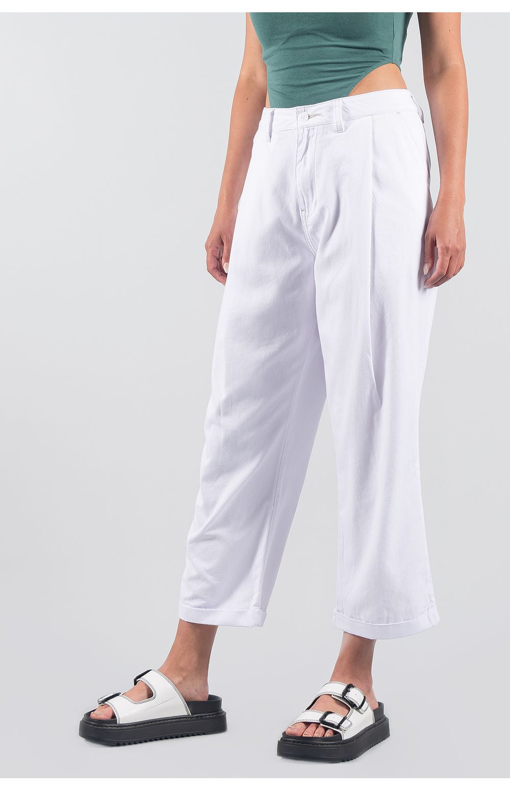 Pantalón Capri Oggi Mujer Gabardina Blanco 2212162 Loose