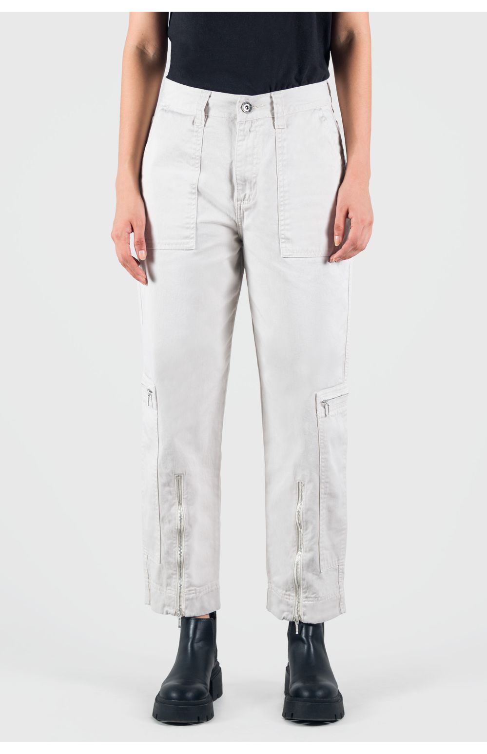 Pantalón Carpintero Oggi Mujer Gabardina Gris Claro 2142102 Relaxed
