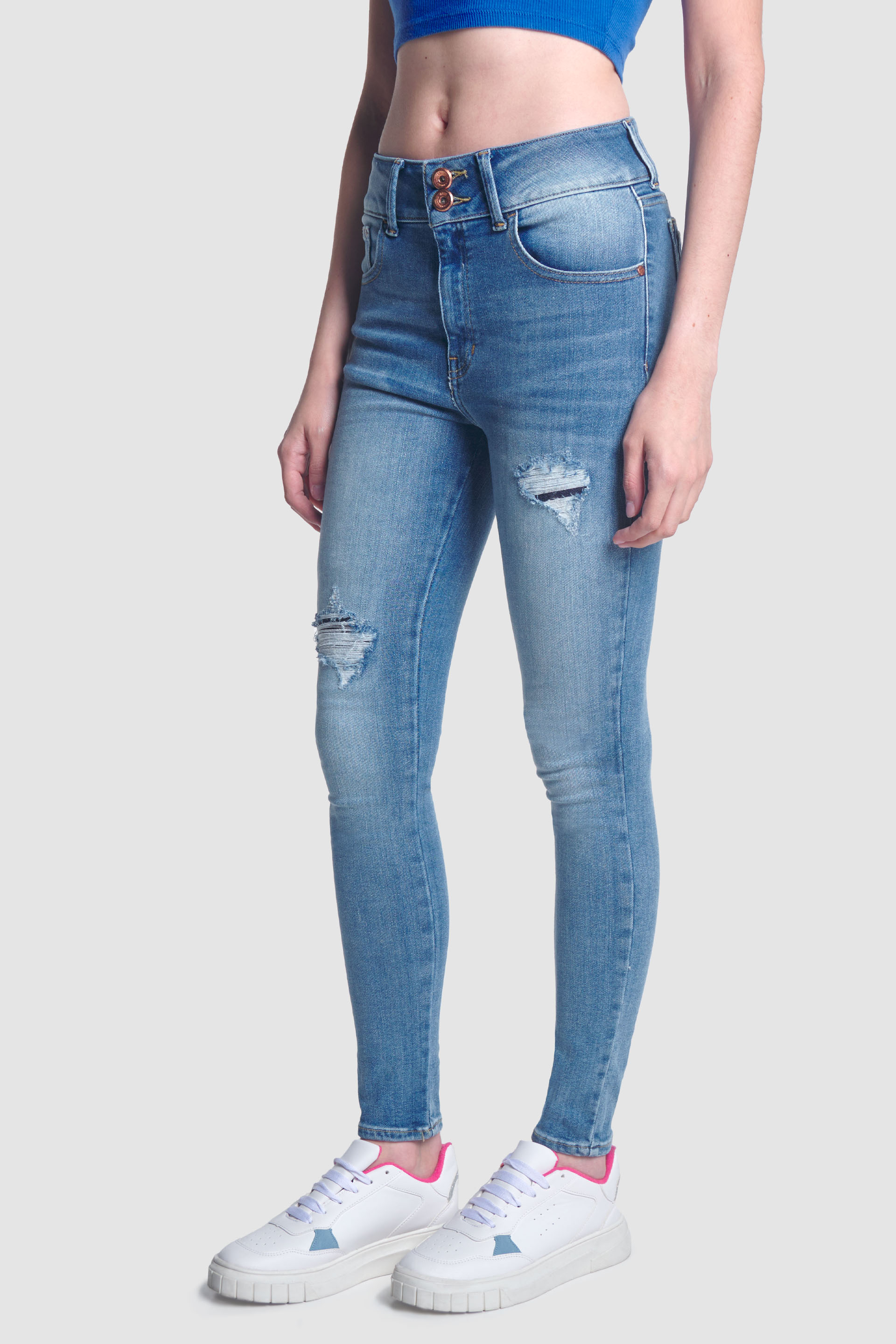 Jeans Oggi 2212103 Mezclilla Color Azul Claro Para Mujer