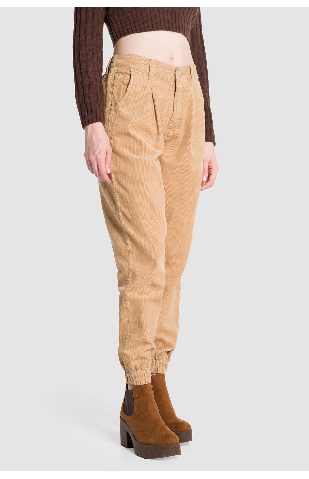 Joggers Oggi Mujer Pana Khaki 2242160 Relaxed