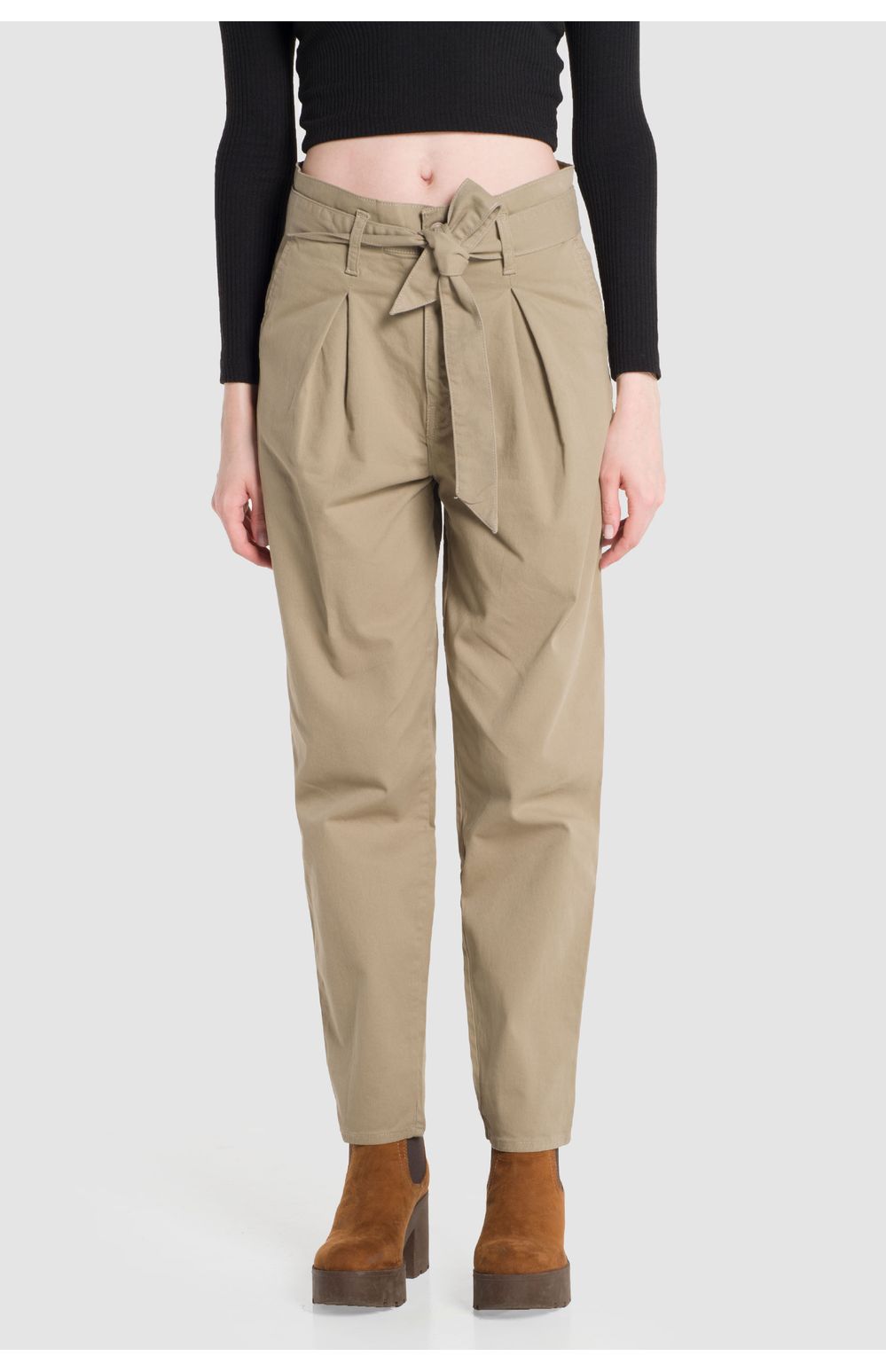 Pantalón Paper Bag Oggi Mujer Gabardina Khaki 2242150 Regular