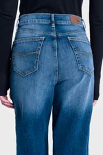 MOM-VINTAGE-2212144_VISTA5