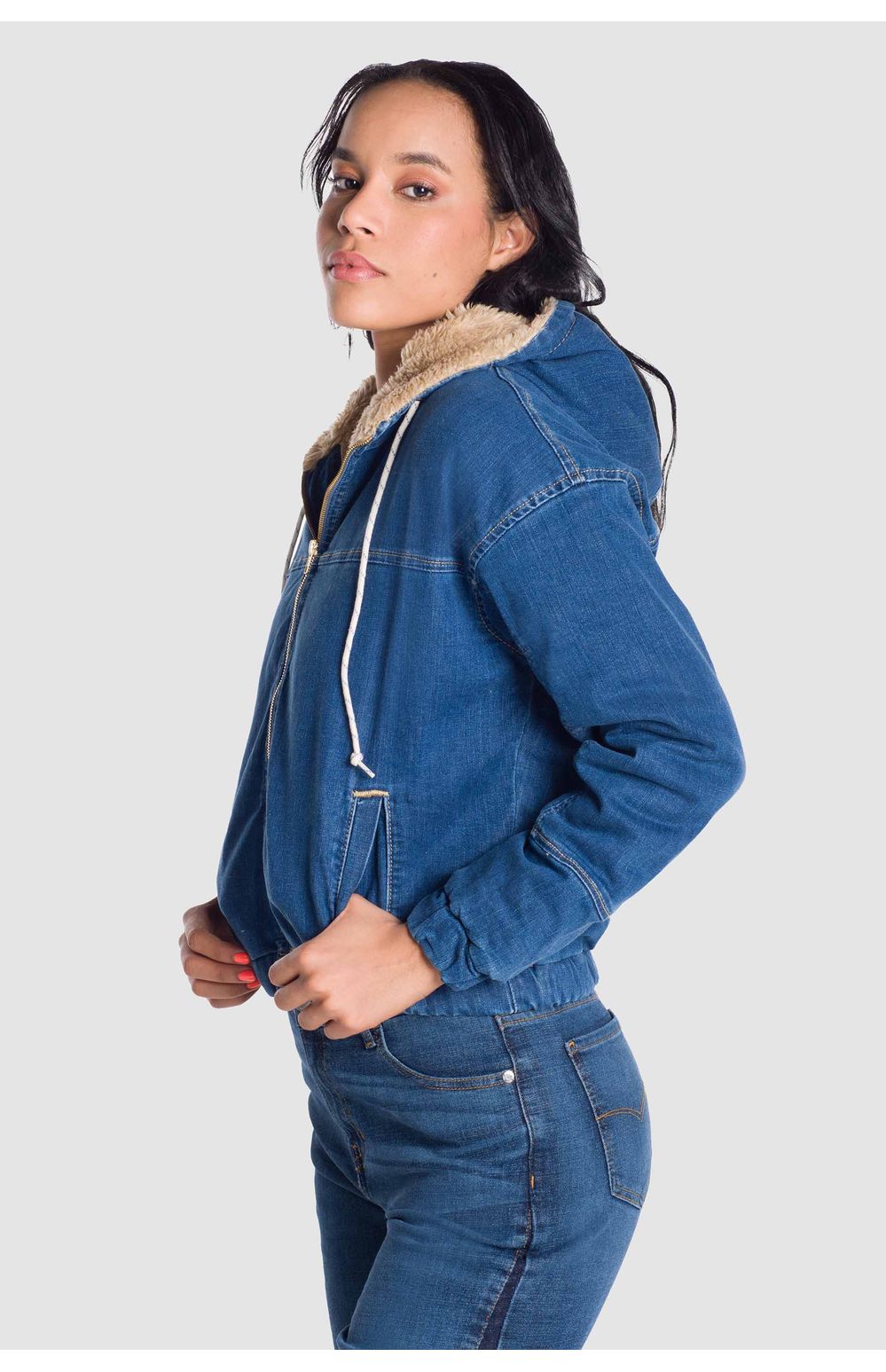 Chamarra con Gorro Oggi Mujer Mezclilla Azul Claro 2242605 Regular