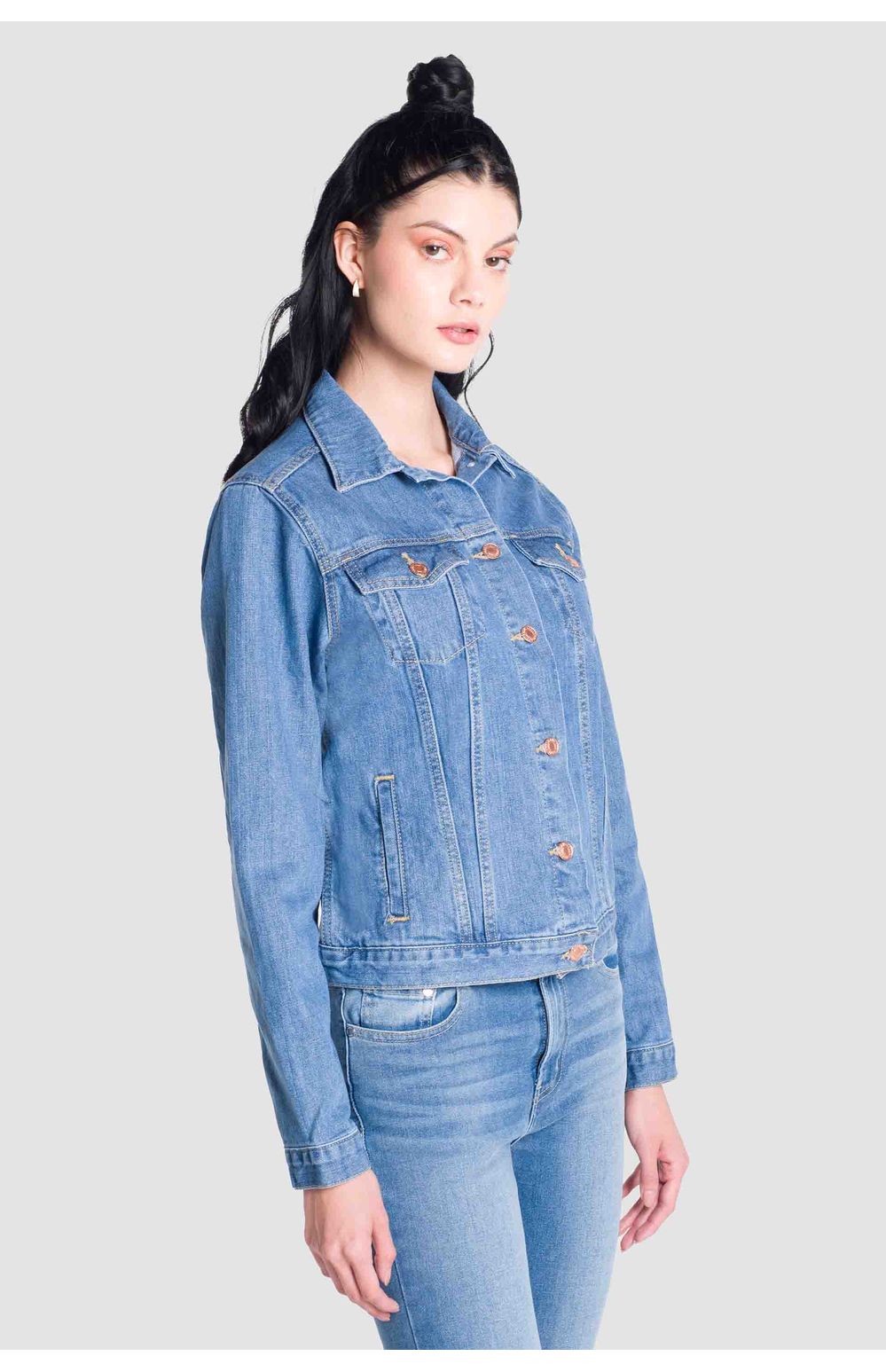 Chamarra Vaquera Oggi Mujer Mezclilla Azul Claro 72427 Slim
