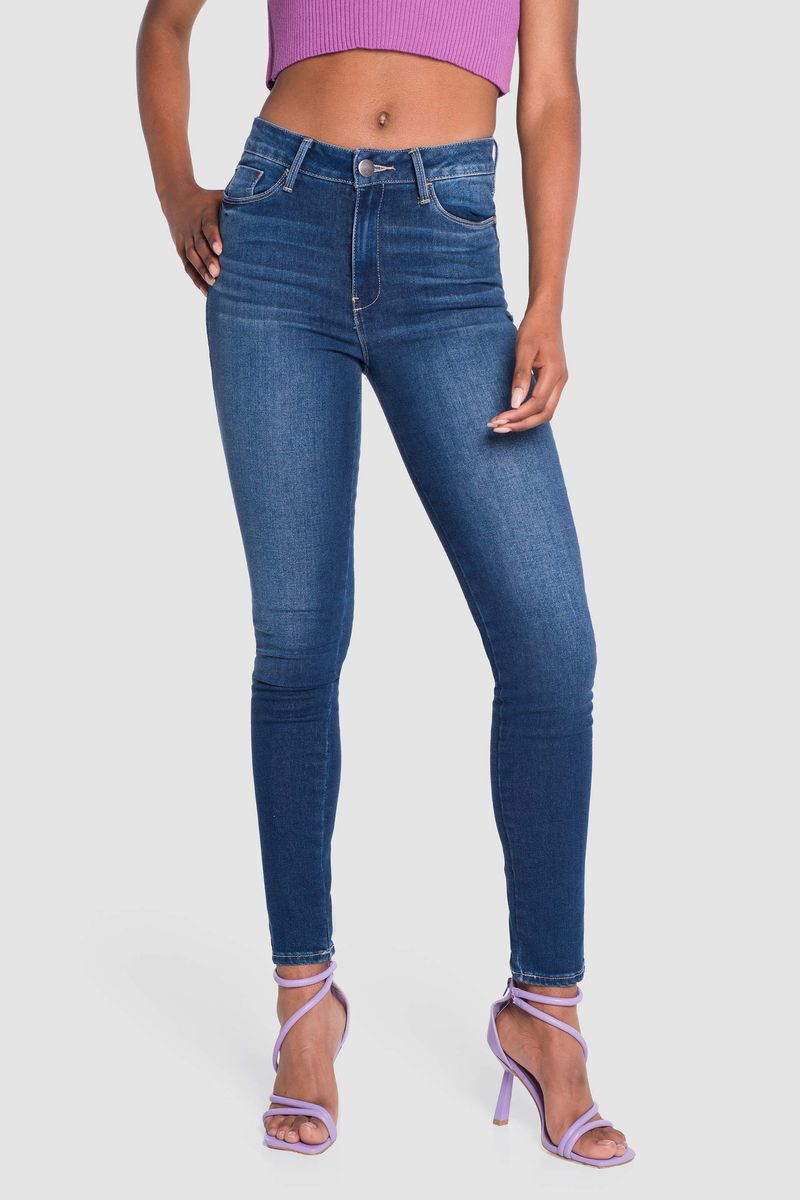 LUCY-VINTAGE-2312109-VISTA1