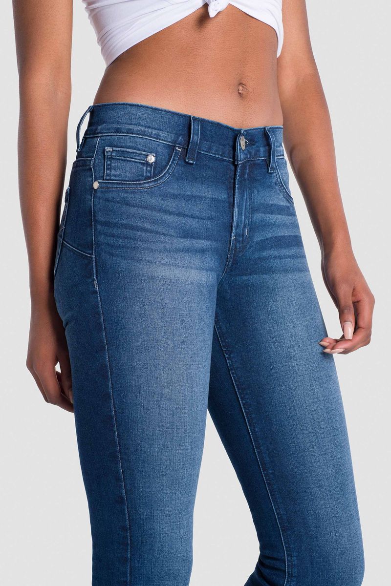 YESS-VINTAGE-2312118-VISTA4