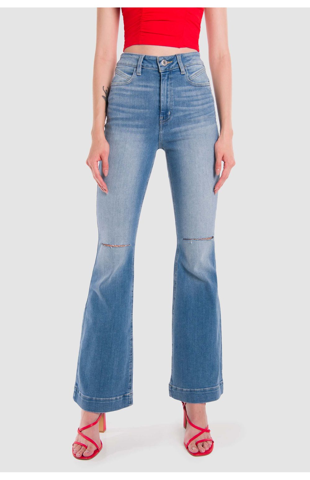 Jeans Oggi Mujer Mezclilla Azul Claro Ruby 2312132 Acampanado