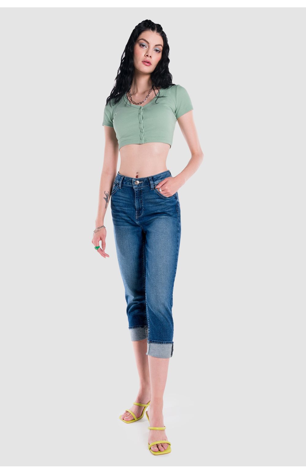 Jeans Capri Oggi Mujer Mezclilla Azul Medio 2312140 Slim