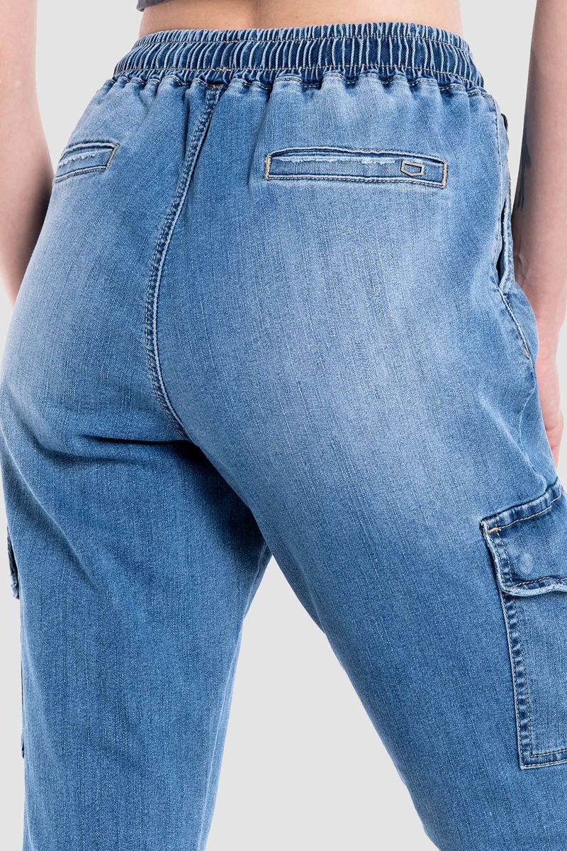 JOGGER-CARGO-2100-SKY_vista5