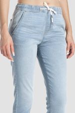 JOGGER-2000-SKY_vista4