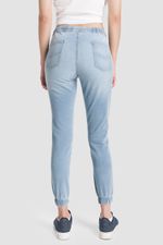 JOGGER-2000-SKY_vista3