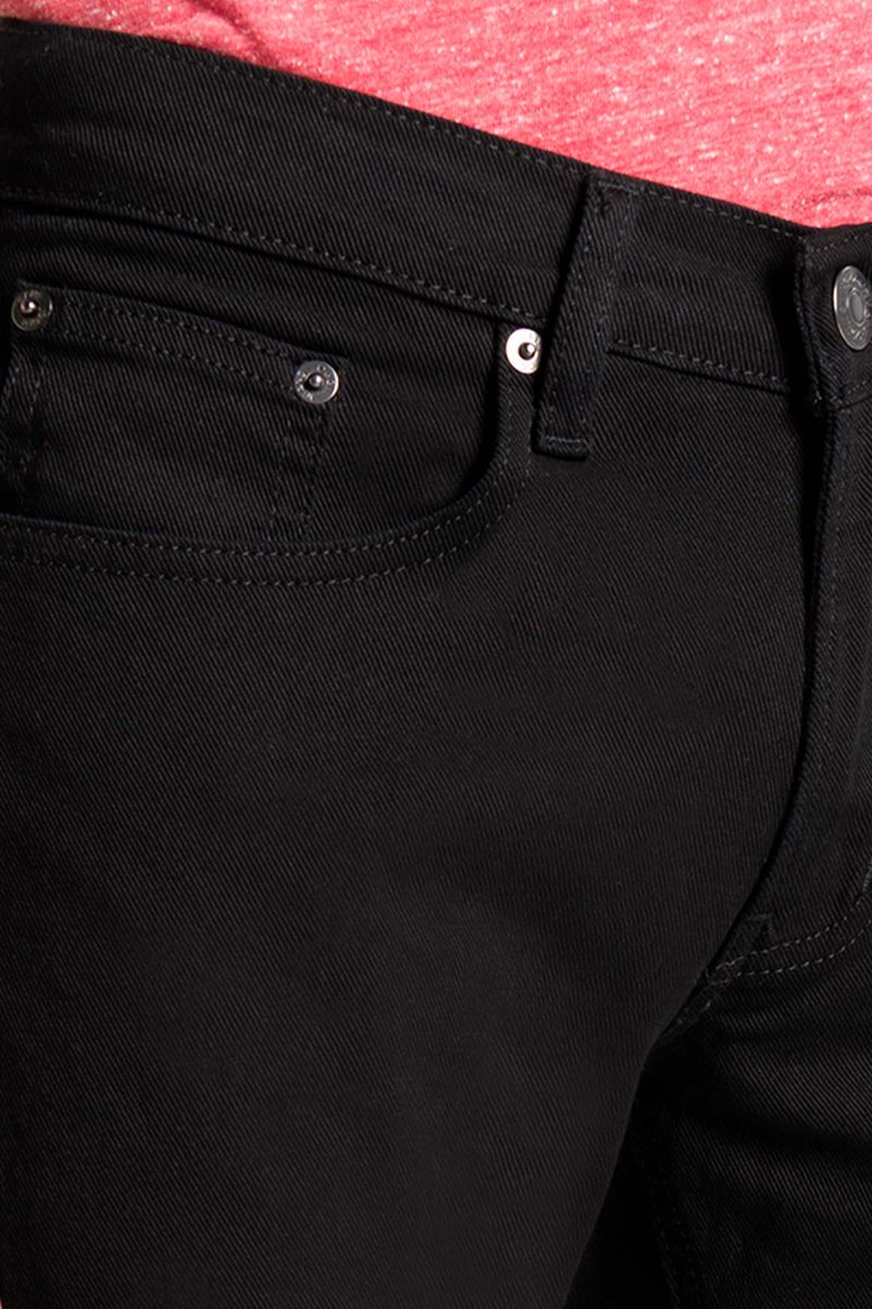 IRON-REBEL-BLACK-BLACK_vista4